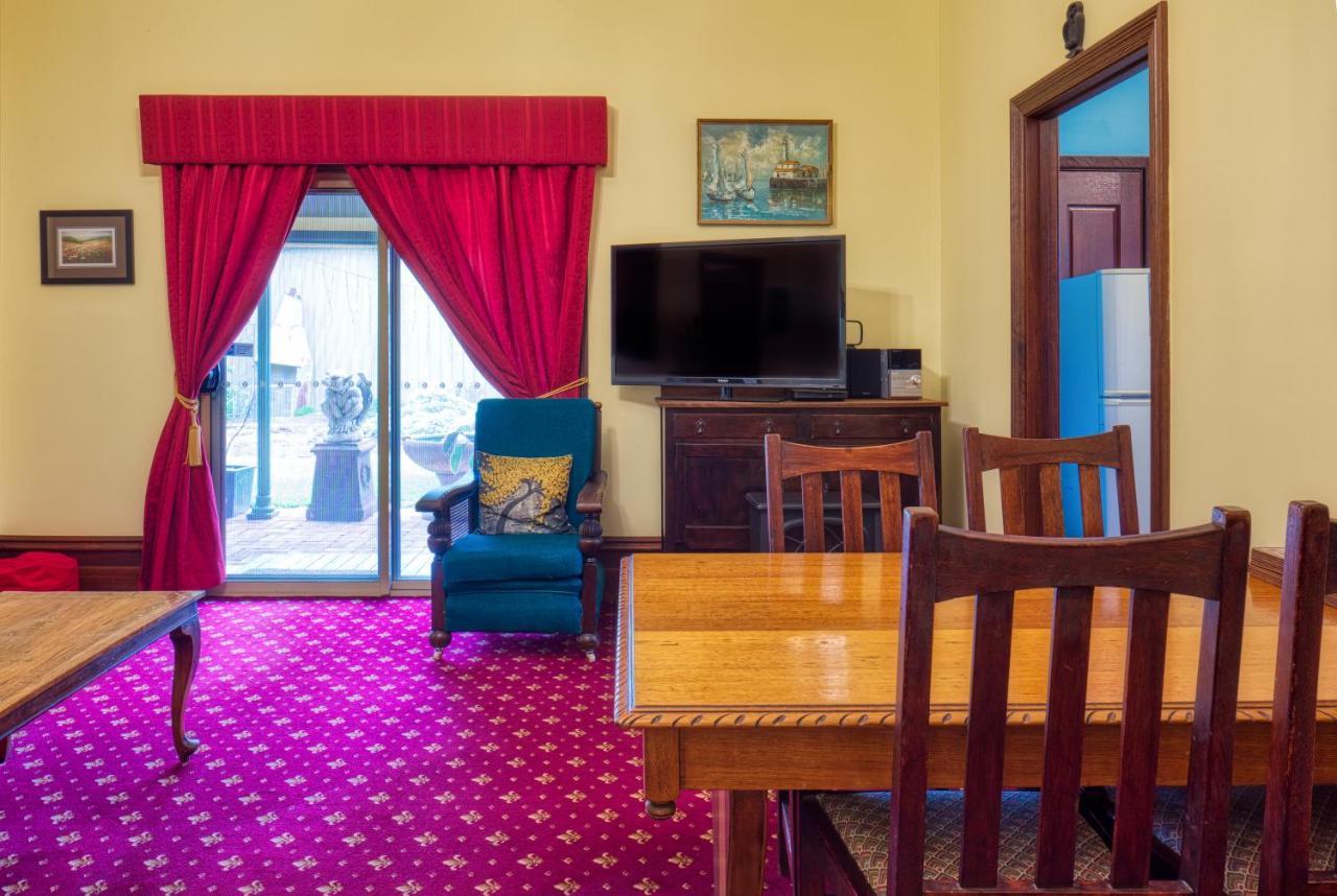 Allora House คาลกูร์ลี ภายนอก รูปภาพ
